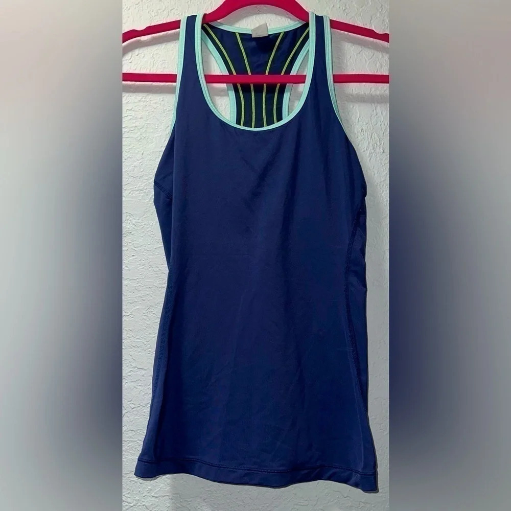 Gap Fit Women's Racerback Blue, Teal & Green Tank